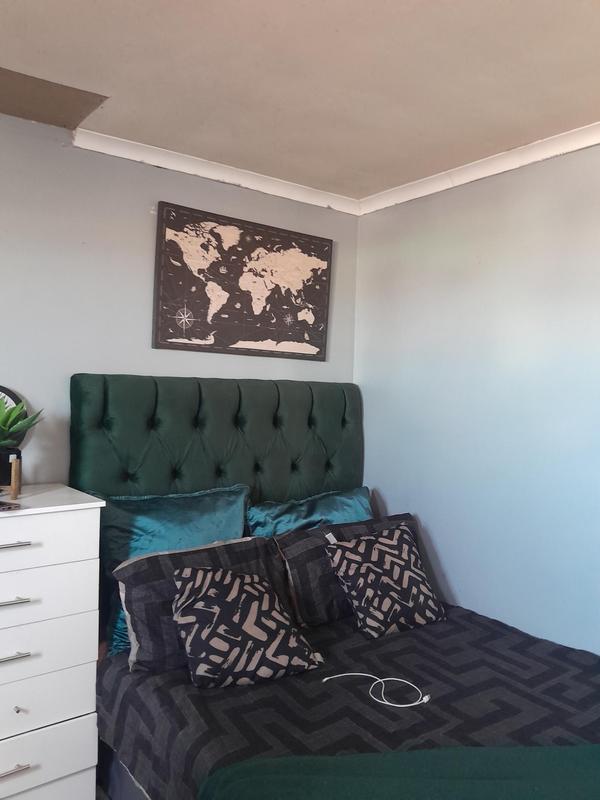 10 Bedroom Property for Sale in Zwelihle Western Cape